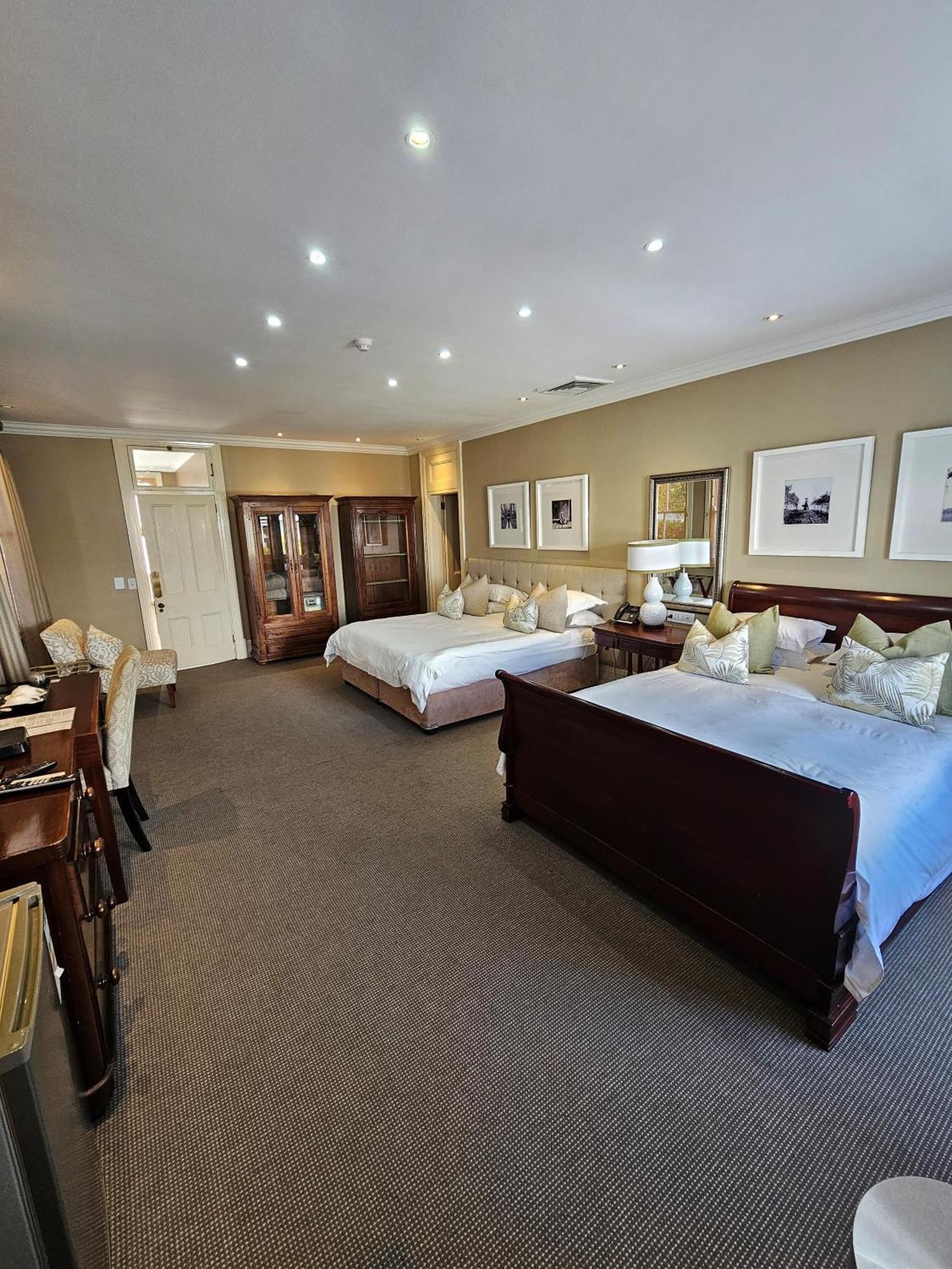 Quarters Hotel Durban Eksteriør bilde
